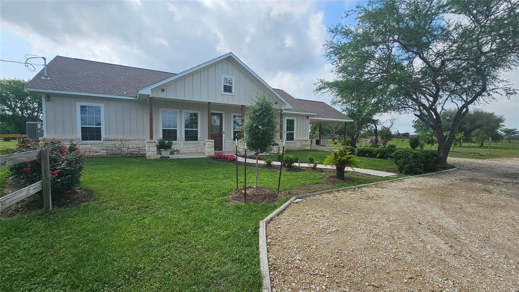 2144 Maler Road, Sealy, Texas image 6