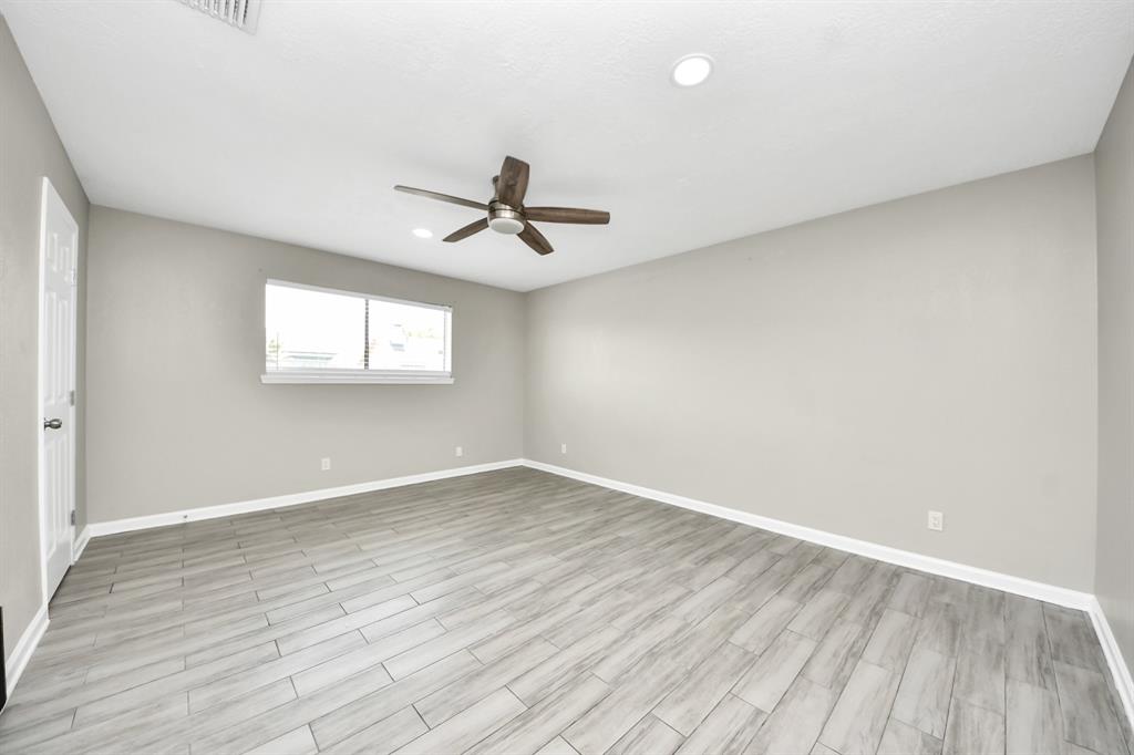 5109 Meadow Place Drive, La Porte, Texas image 25