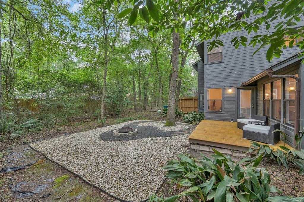 48 Sawmill Grove Lane, The Woodlands, Texas image 2