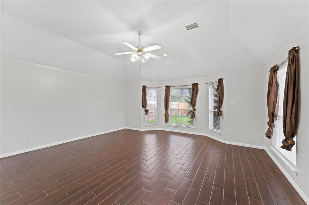 3303 Hickory Knoll Drive, Pearland, New Mexico image 17
