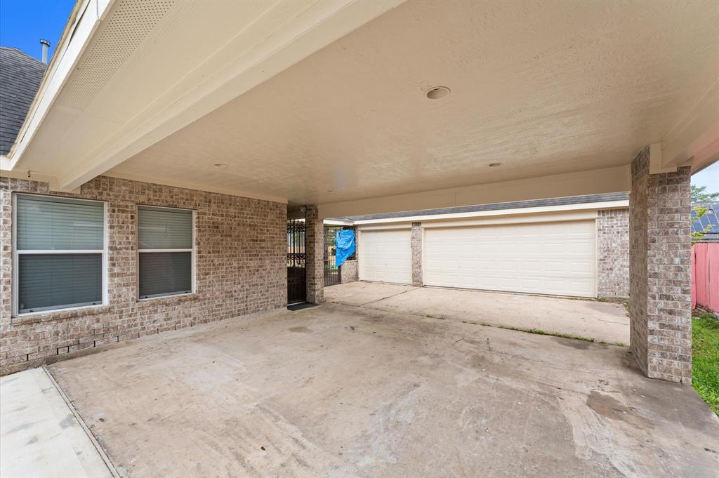 3303 Hickory Knoll Drive, Pearland, New Mexico image 30