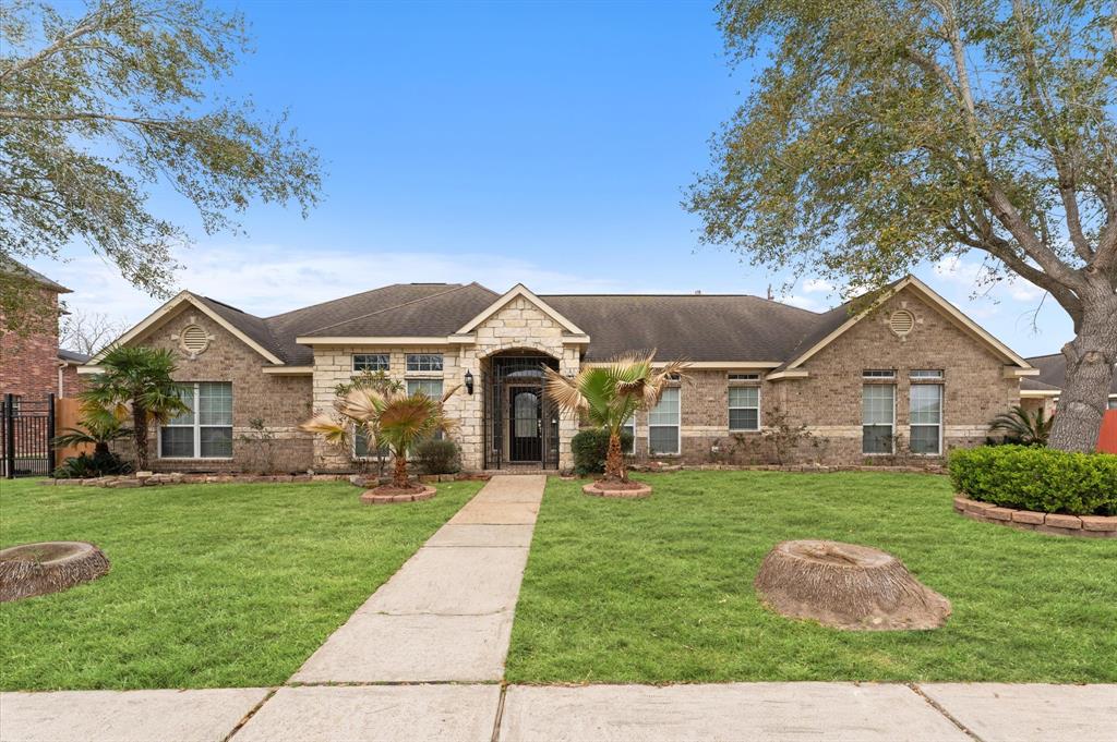 3303 Hickory Knoll Drive, Pearland, New Mexico image 1