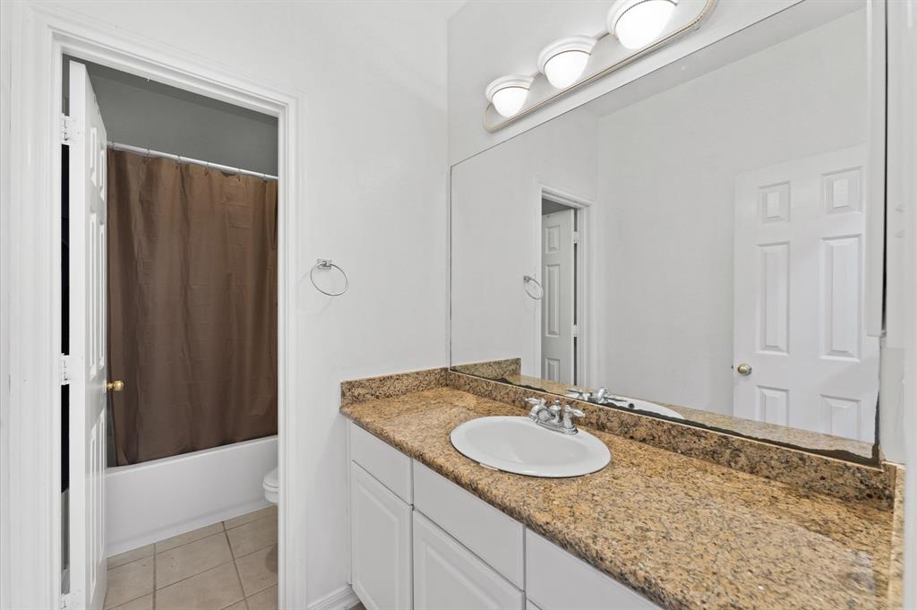 3303 Hickory Knoll Drive, Pearland, New Mexico image 23