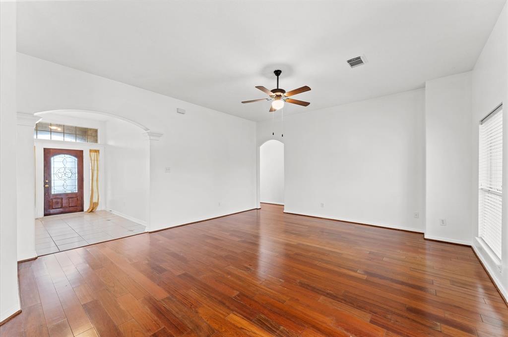 3303 Hickory Knoll Drive, Pearland, New Mexico image 9