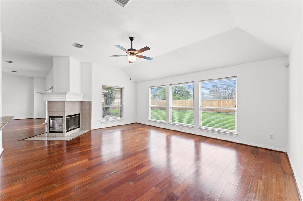 3303 Hickory Knoll Drive, Pearland, New Mexico image 10