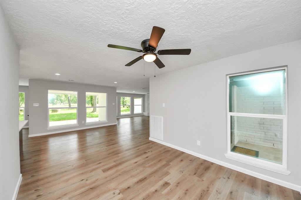 1914 Round Wind Trail, Crosby, Texas image 15