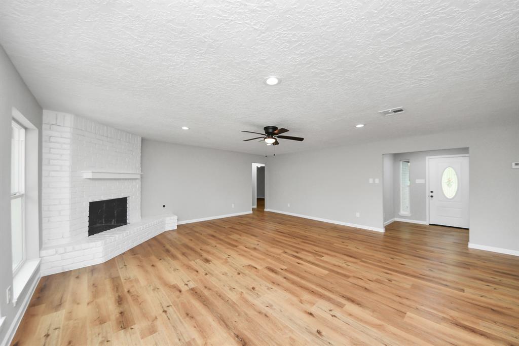 1914 Round Wind Trail, Crosby, Texas image 11