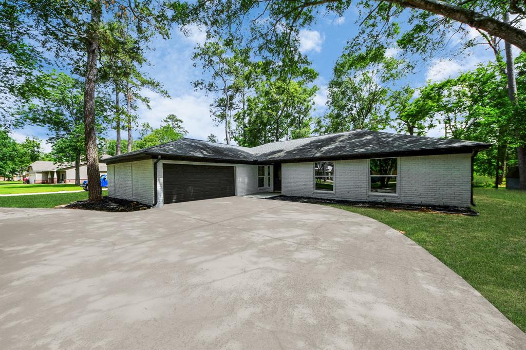 1914 Round Wind Trail, Crosby, Texas image 2