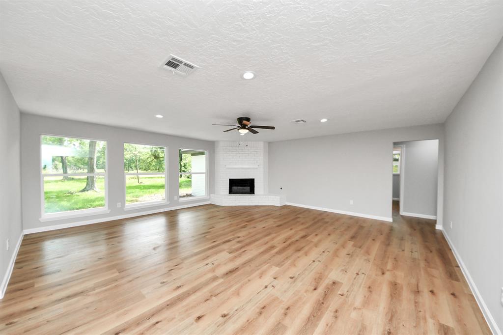 1914 Round Wind Trail, Crosby, Texas image 10