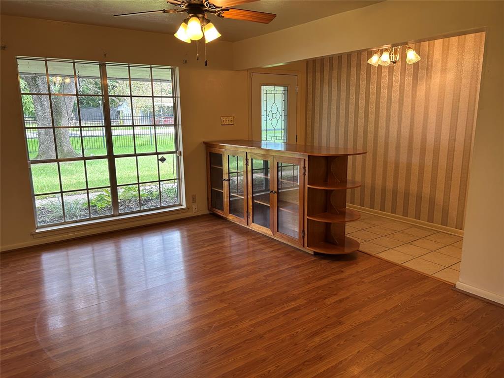 2534 Oleander Drive