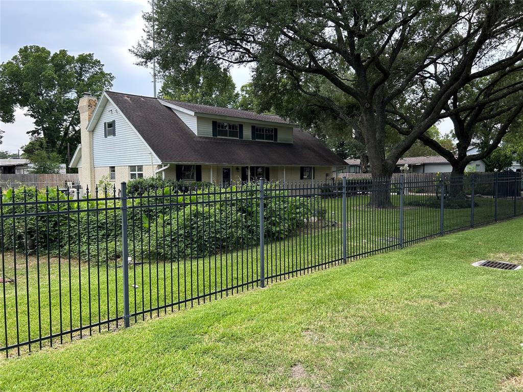 2534 Oleander Drive
