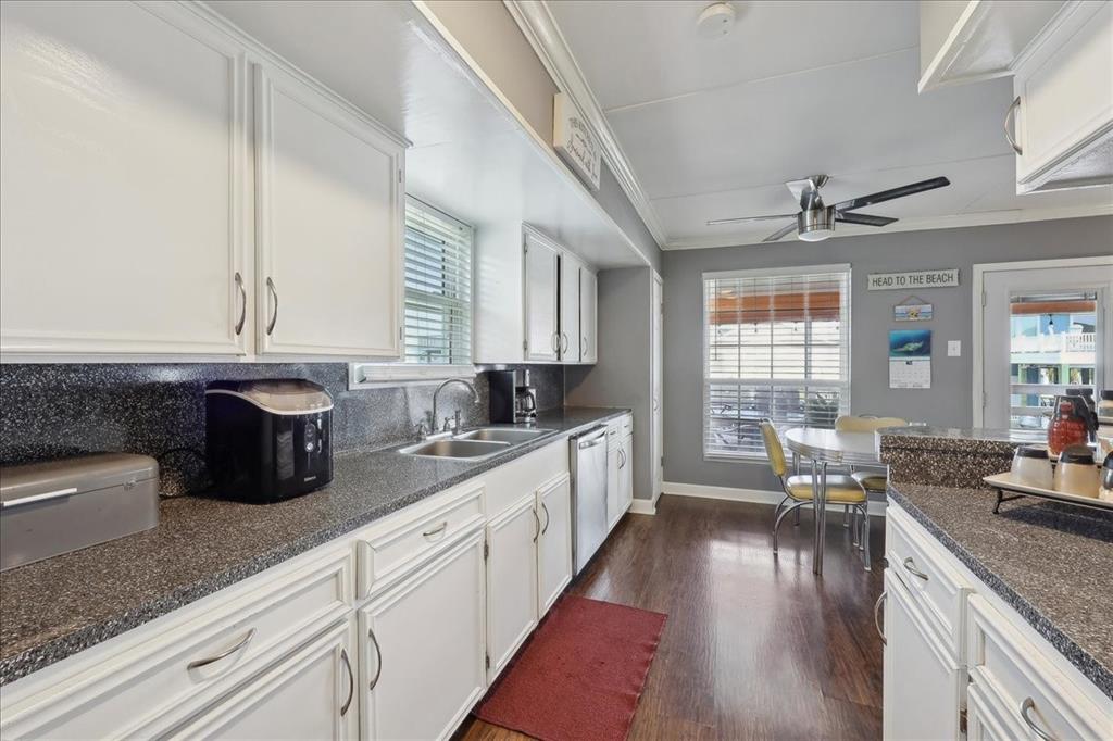 22922 Lunes Street, Galveston, Texas image 13