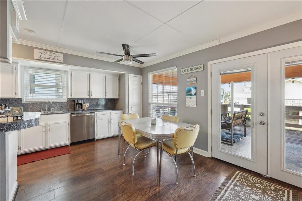 22922 Lunes Street, Galveston, Texas image 8