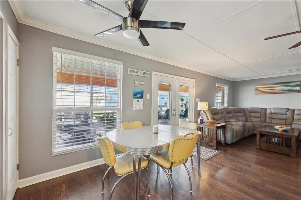 22922 Lunes Street, Galveston, Texas image 9