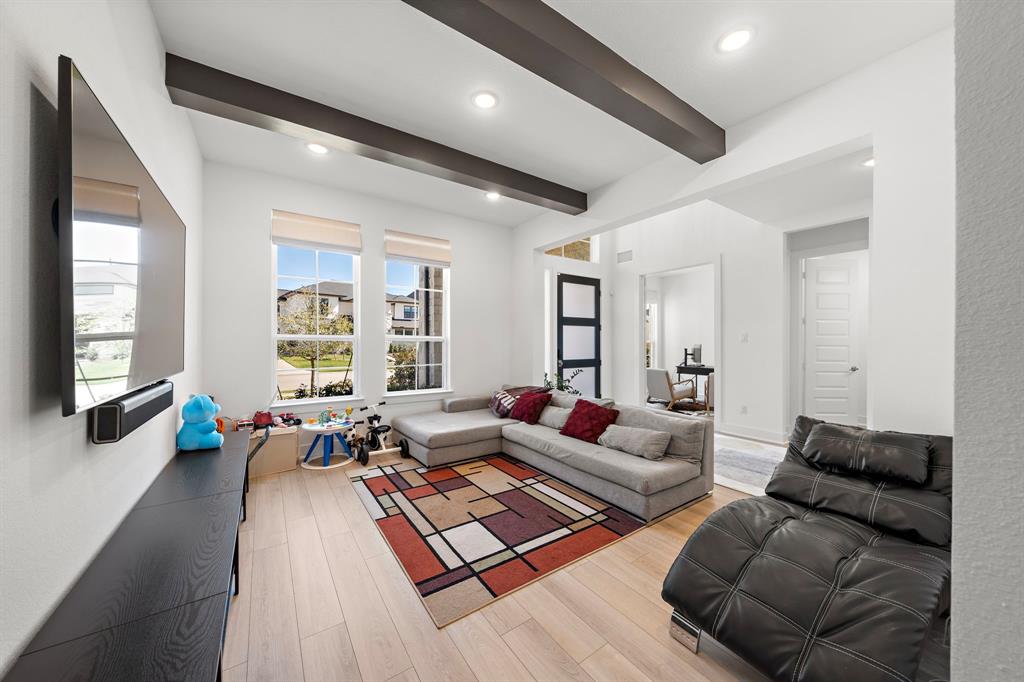 10315 Forest Lake Drive