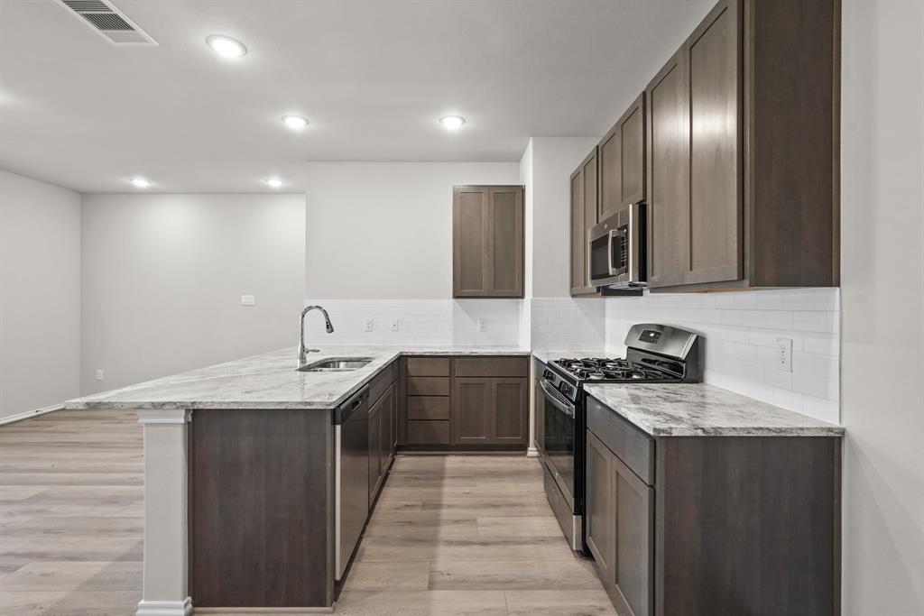 1207 Hugh Landing Lane