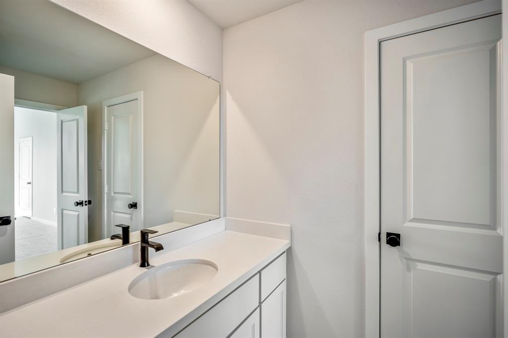 423 Venado View Court, Conroe, Texas image 30