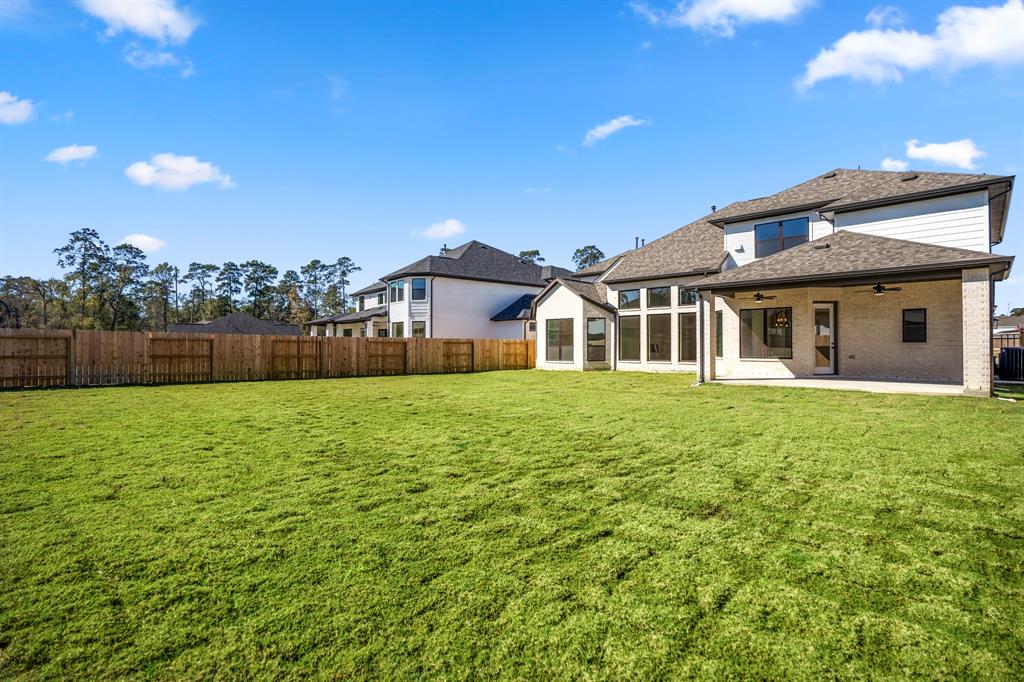 423 Venado View Court, Conroe, Texas image 38