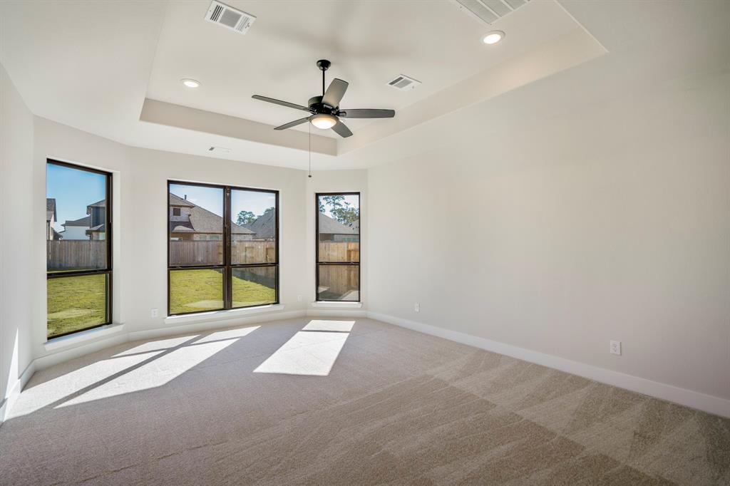 423 Venado View Court, Conroe, Texas image 14