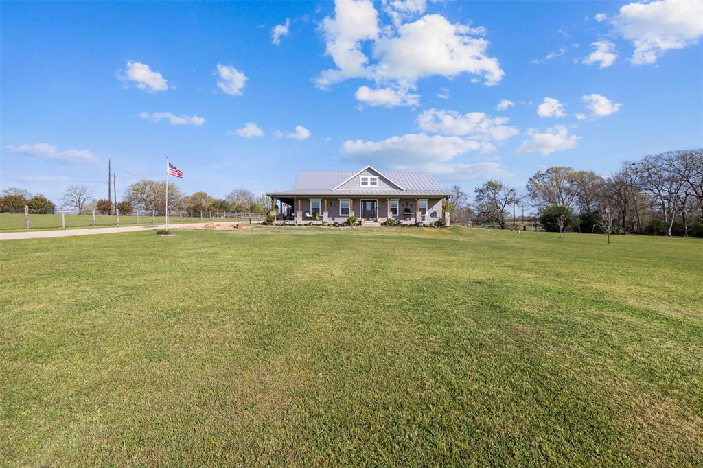 1858 Valley View Dr Dr, Anderson, Texas image 2