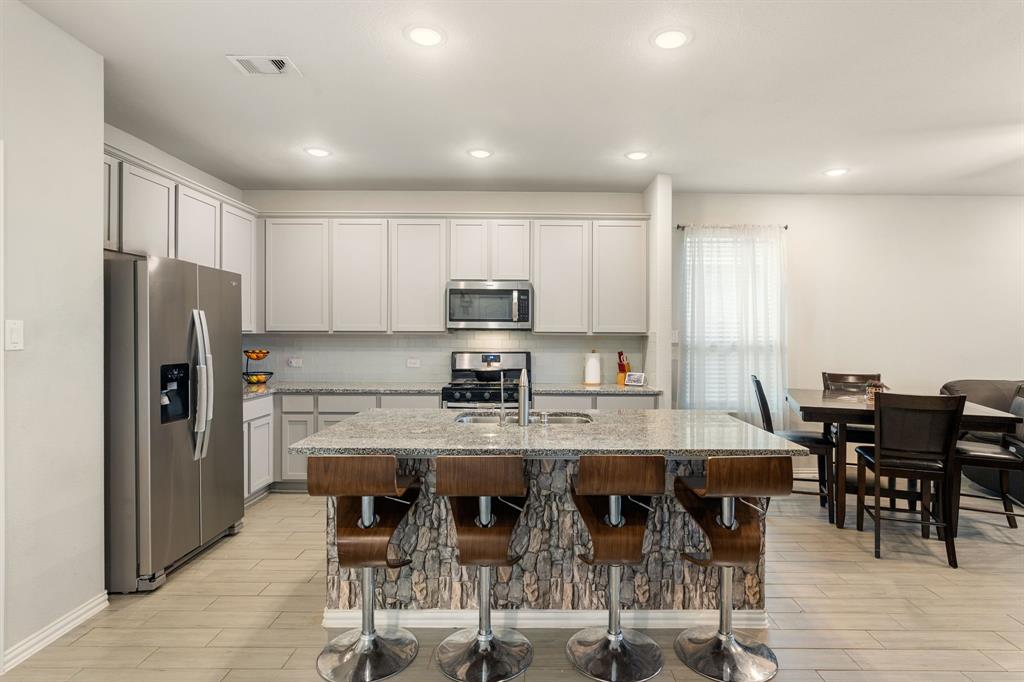 8219 Delta Down Drive, Fulshear, Texas image 14