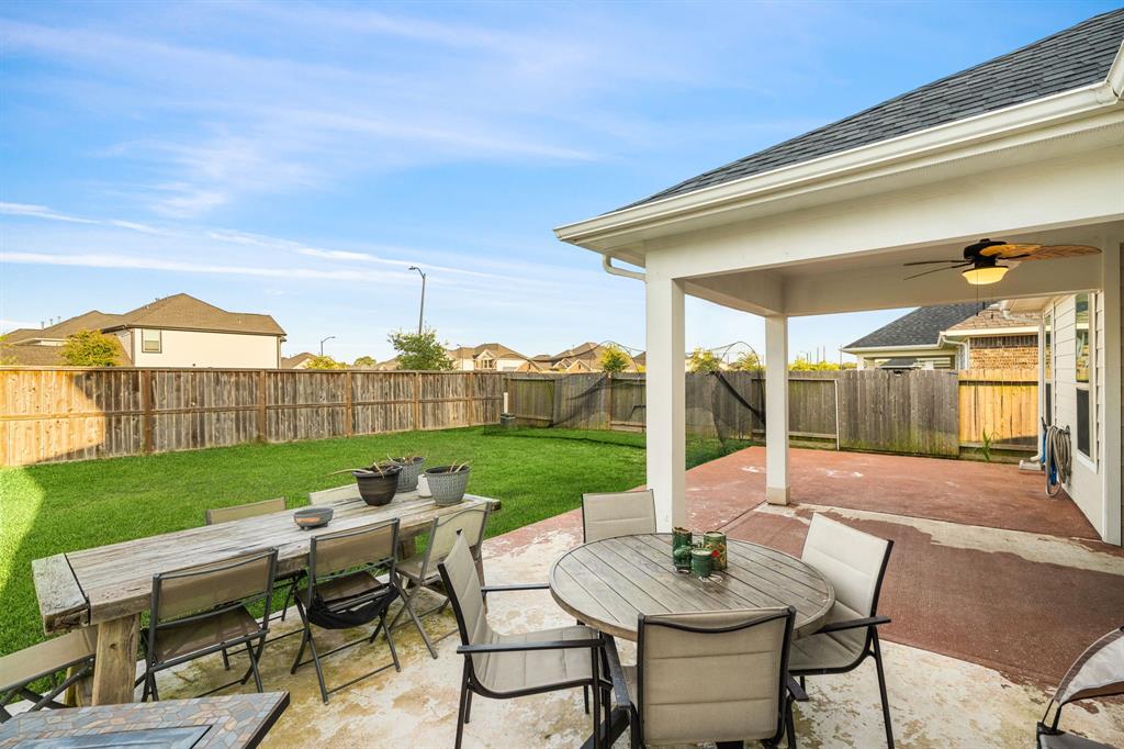8219 Delta Down Drive, Fulshear, Texas image 36