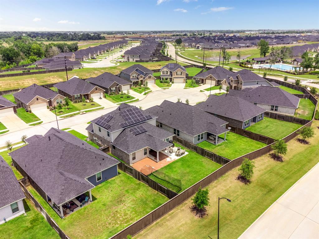 8219 Delta Down Drive, Fulshear, Texas image 39