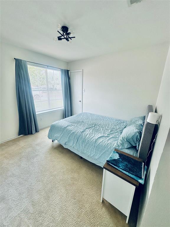 602 Lavaca Loop
