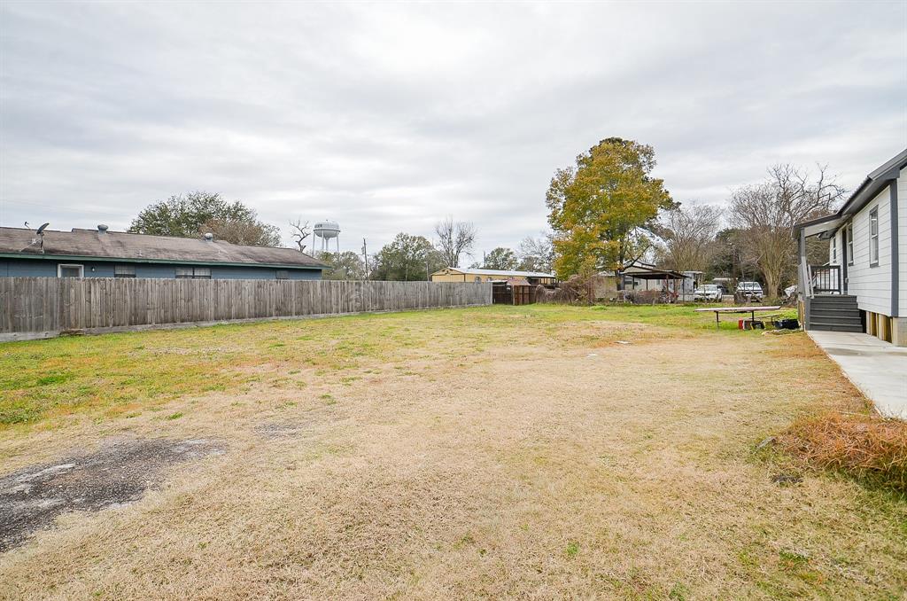 2706 Sledge Street, Waller, Texas image 4