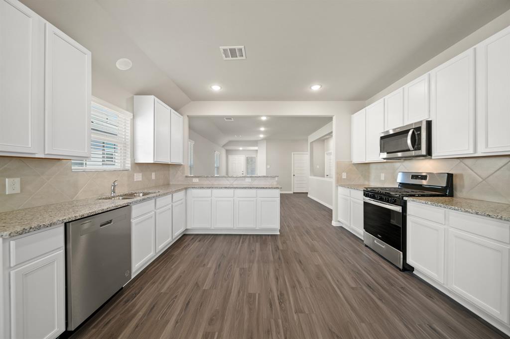 312 Mouflon Drive, Huntsville, Texas image 3