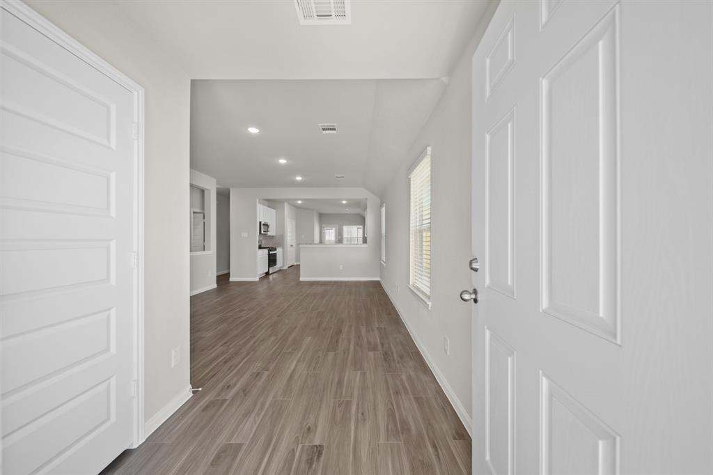 312 Mouflon Drive, Huntsville, Texas image 2