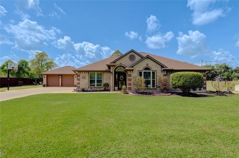 A home in Rosharon