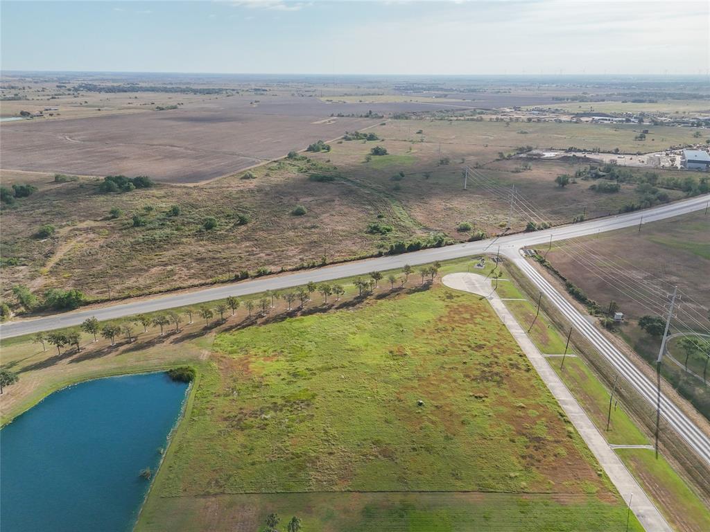 Crystal Lane, El Campo, Texas image 8