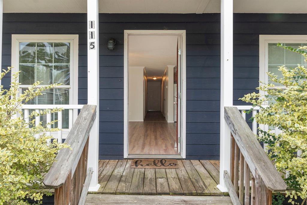 115 Varsity Drive, Huntsville, Texas image 1