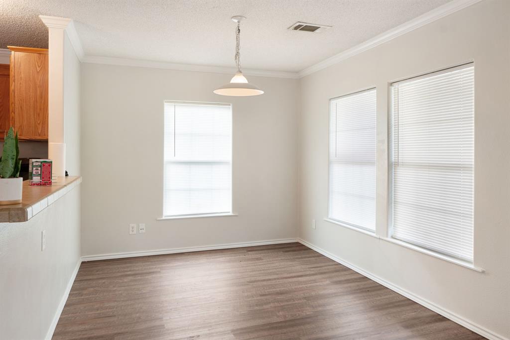 115 Varsity Drive, Huntsville, Texas image 7