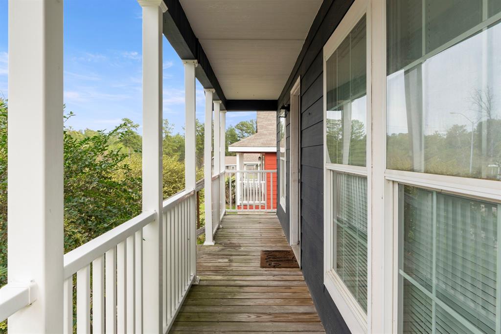 115 Varsity Drive, Huntsville, Texas image 2