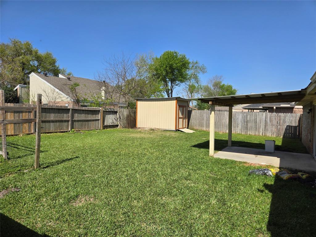 1922 Hammerwood Drive, Missouri City, Texas image 33