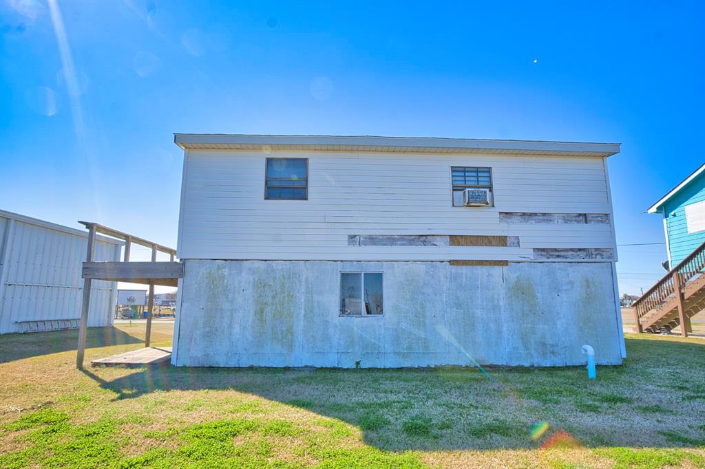 976 County Road 202, Sargent, Texas image 1