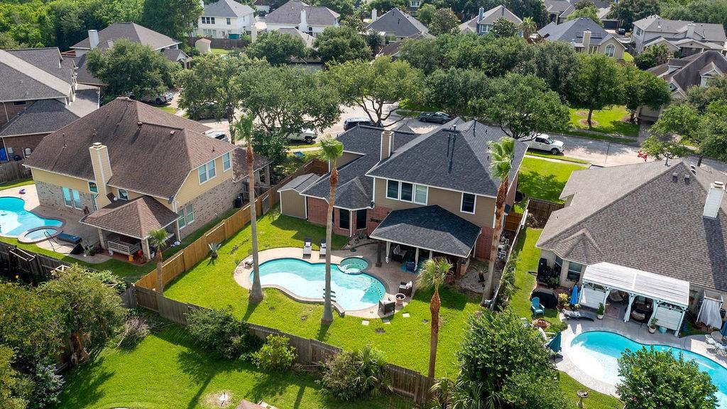 1114 Carriage Court, Seabrook, Texas image 3