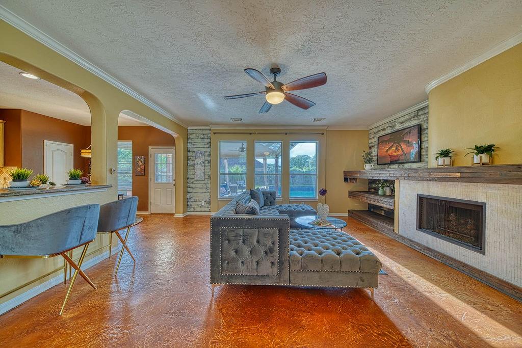 1114 Carriage Court, Seabrook, Texas image 10
