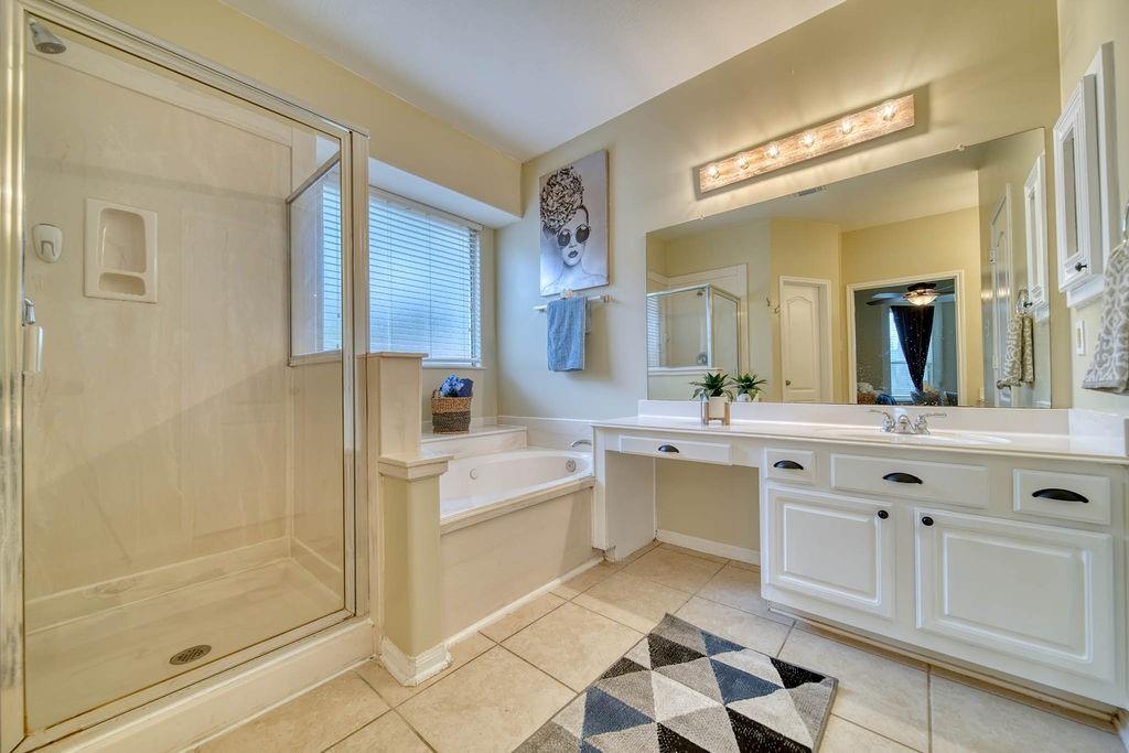 1114 Carriage Court, Seabrook, Texas image 18