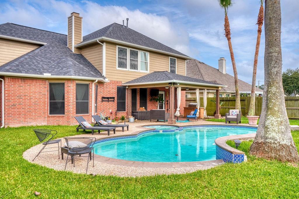 1114 Carriage Court, Seabrook, Texas image 28