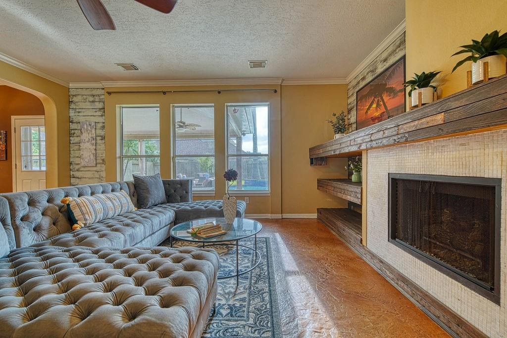 1114 Carriage Court, Seabrook, Texas image 11