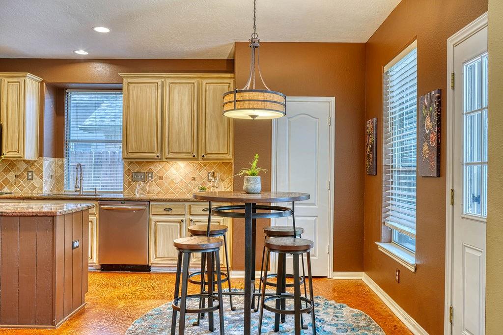 1114 Carriage Court, Seabrook, Texas image 15
