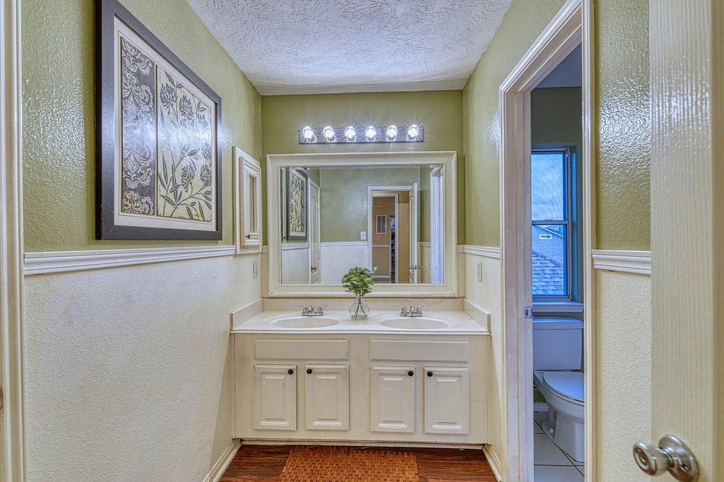 1114 Carriage Court, Seabrook, Texas image 24