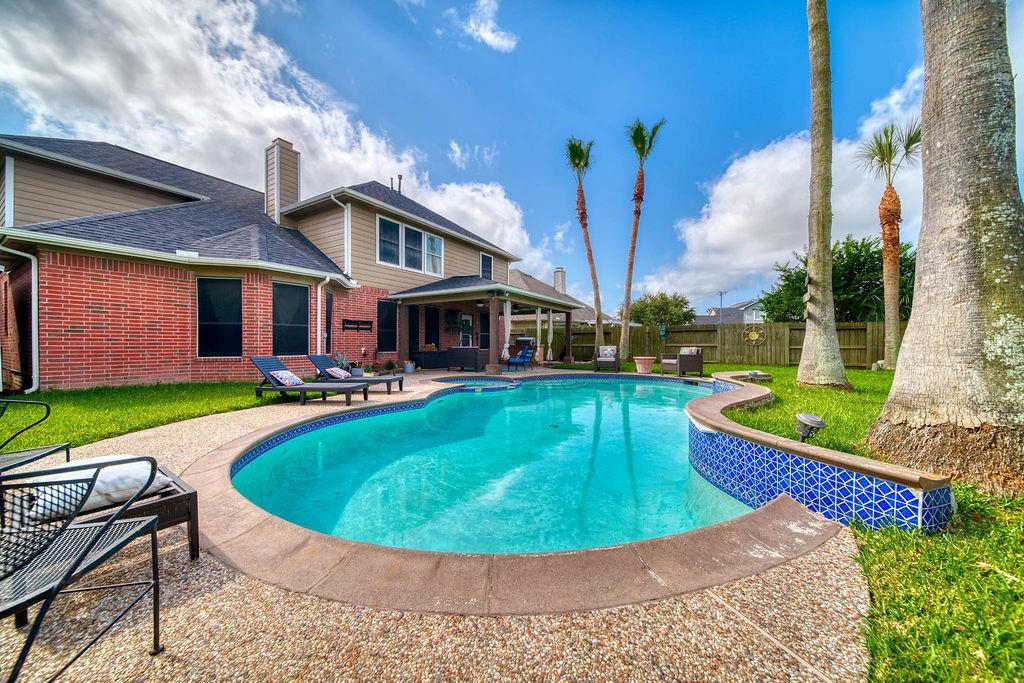1114 Carriage Court, Seabrook, Texas image 30