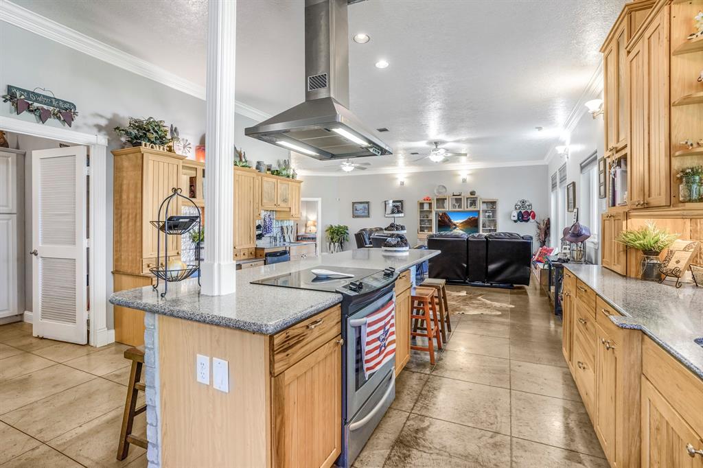 20547 Crosby Eastgate Road, Crosby, Texas image 17