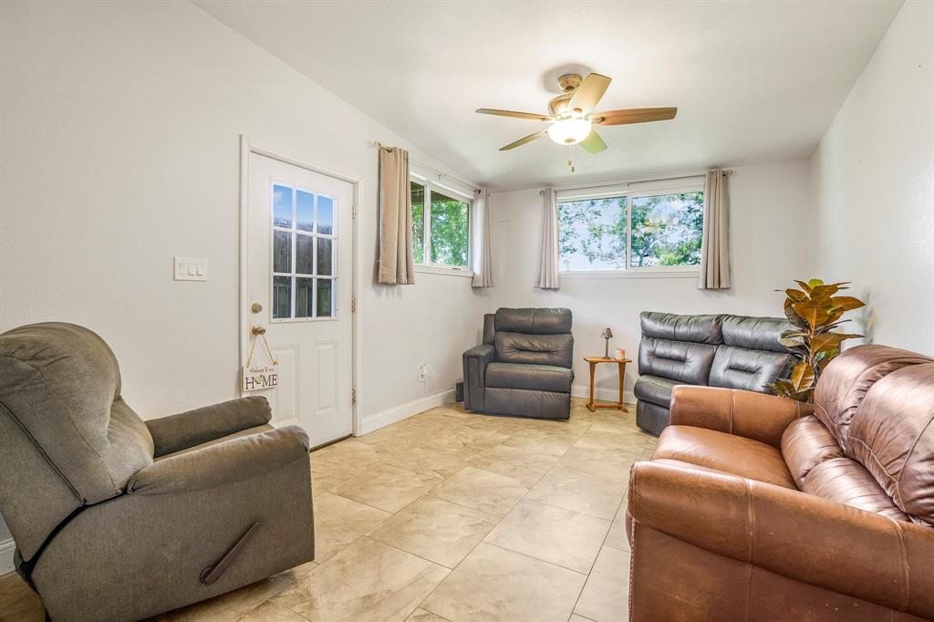 20547 Crosby Eastgate Road, Crosby, Texas image 35
