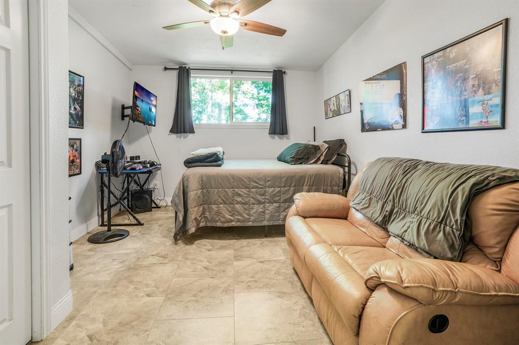 20547 Crosby Eastgate Road, Crosby, Texas image 39