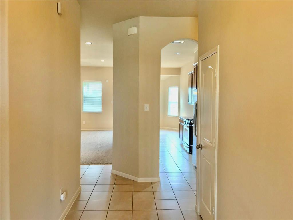 2903 Empire Oaks Lane, Katy, Texas image 2